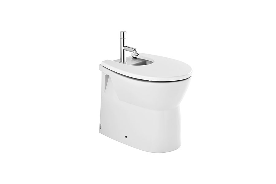 Bidet Easy filomuro con fori per coperchio